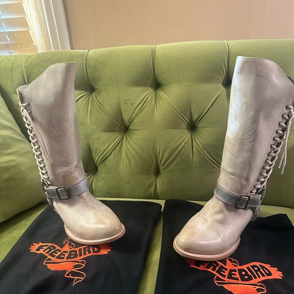Freebird Cream and Silver Lace-Up Boots - Picture 2 of 16